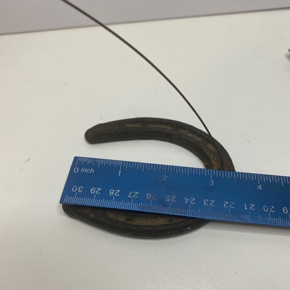 Set Of 2 Vintage Bird on Wire Sculpture Horseshoe Art - Picture 10 of 12